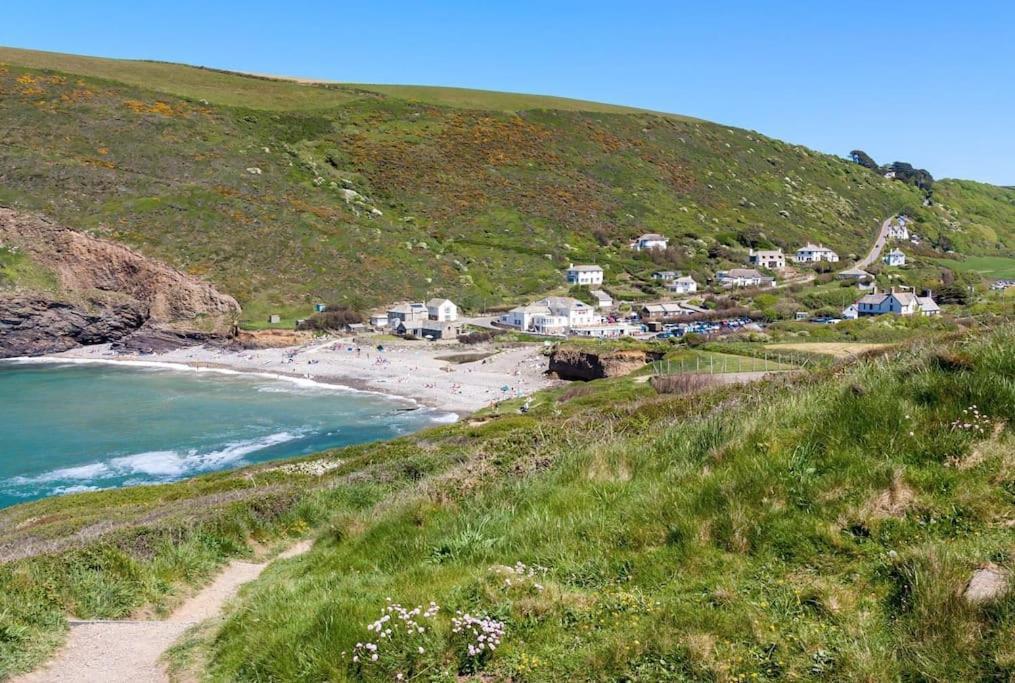 Holiday home Rusey At Crackington Haven, Near And Boscastle, Cornwall Bude
